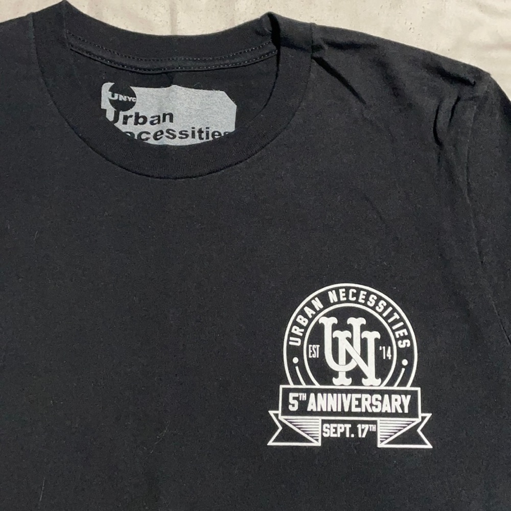 Urban necessities tee